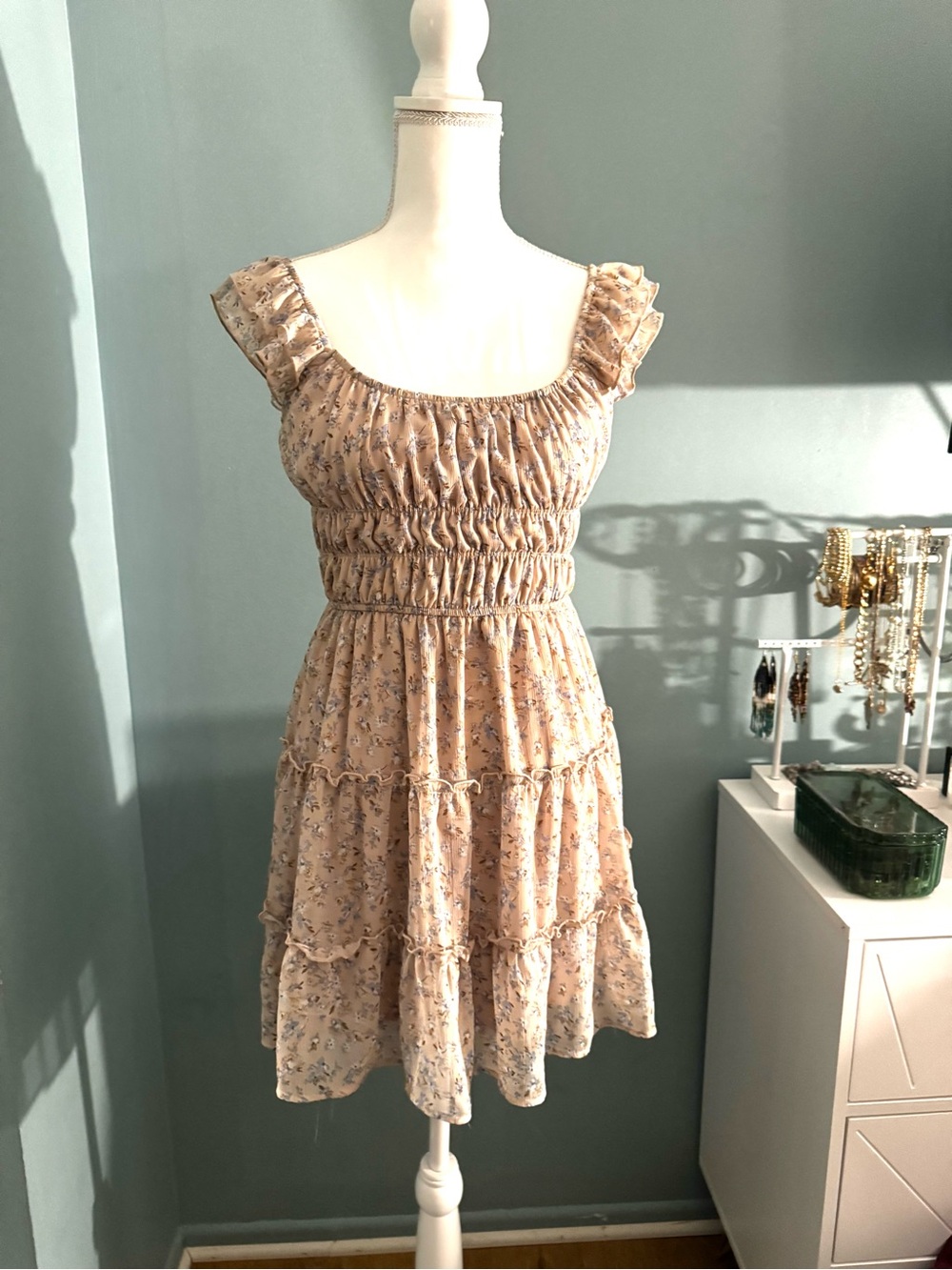 Altar’d State off the shoulder ruched floral mini dress beige blue size Medium